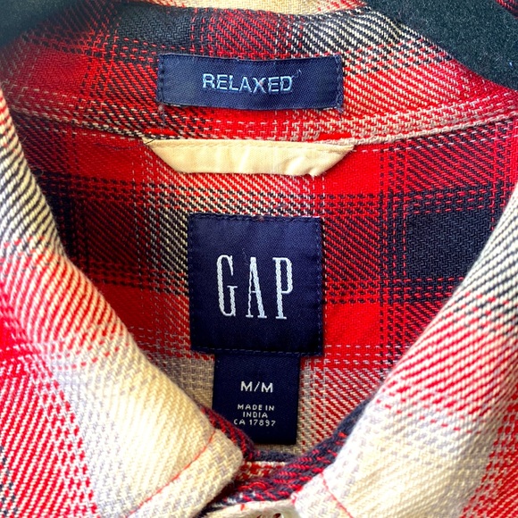 Vintage Gap Button up - Picture 2 of 3